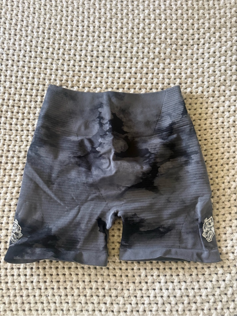 Darc Sport Women’s Grey Cloud shorts